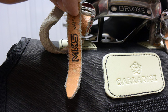 bag005.jpg